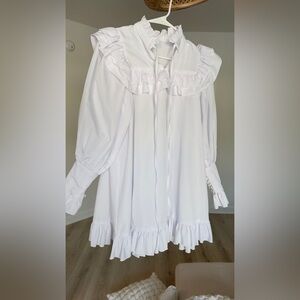 Elegant White Ruffled dress